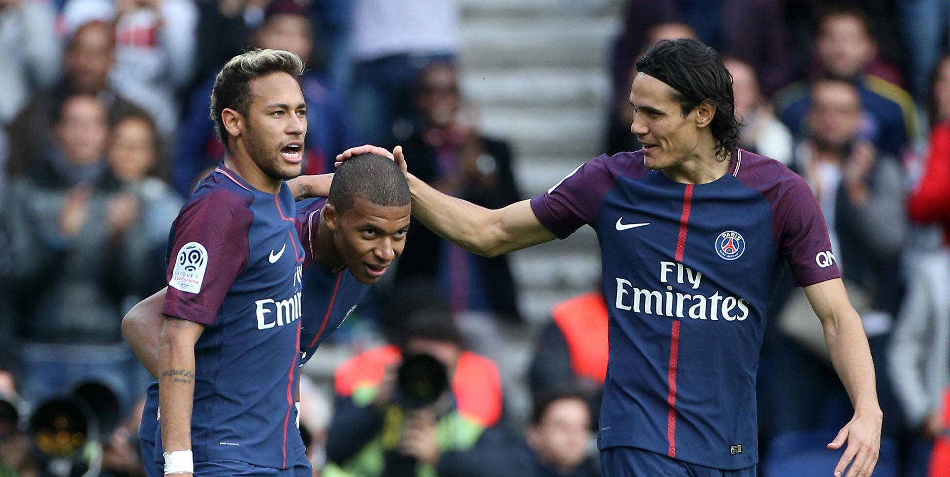 法国杯倒计时，成都蓉城冲刺阶段扳平良机，细节引发关注，质疑声仍在，轮换策略成焦点的简单介绍-爱游戏