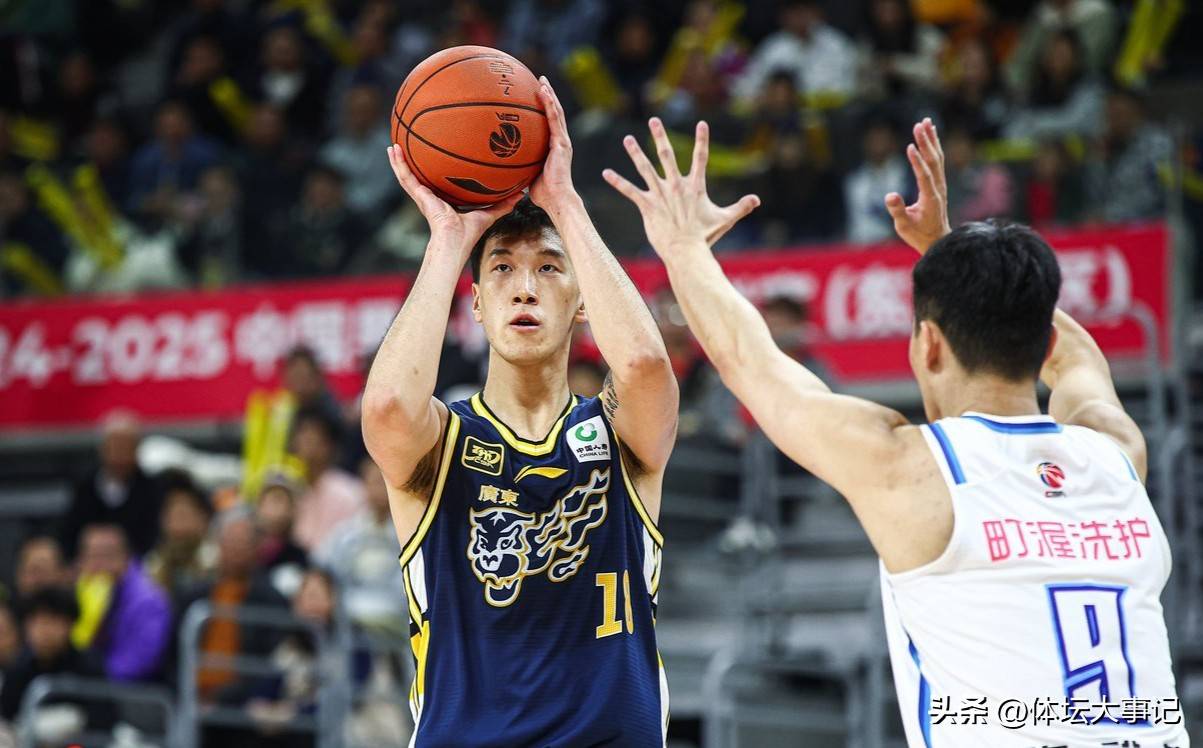 CBA常规赛赛程吃紧；马赛冲刺阶段强势反弹；管理层满意；资深球员宣示担当的简单介绍